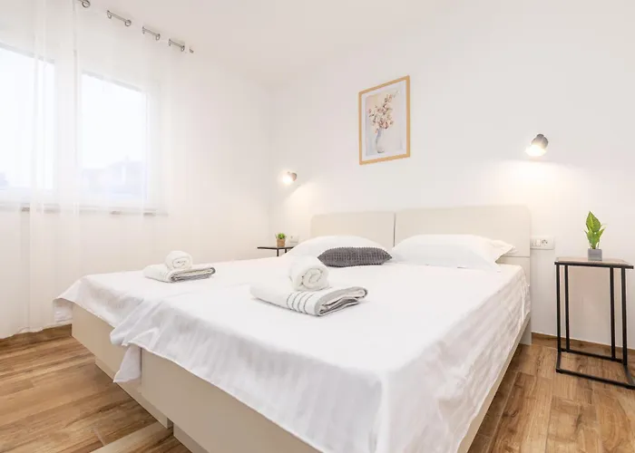 Ema&ana In Pula,istrien