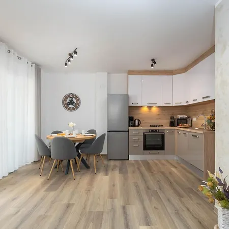 Ema&ana In Pula,istrien Pola