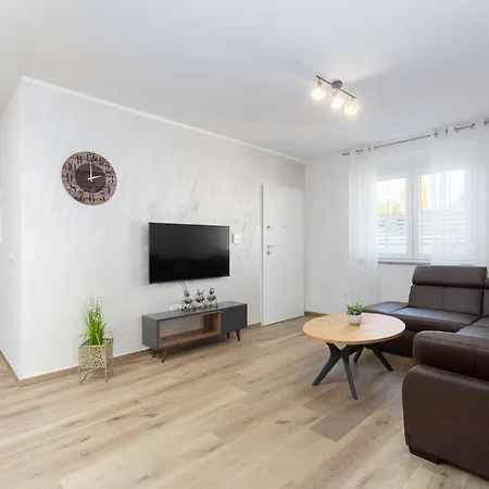 Ema&ana In Pula,istrien Pula