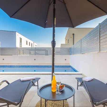 Villa Ema&ana In Pula,istrien Pola