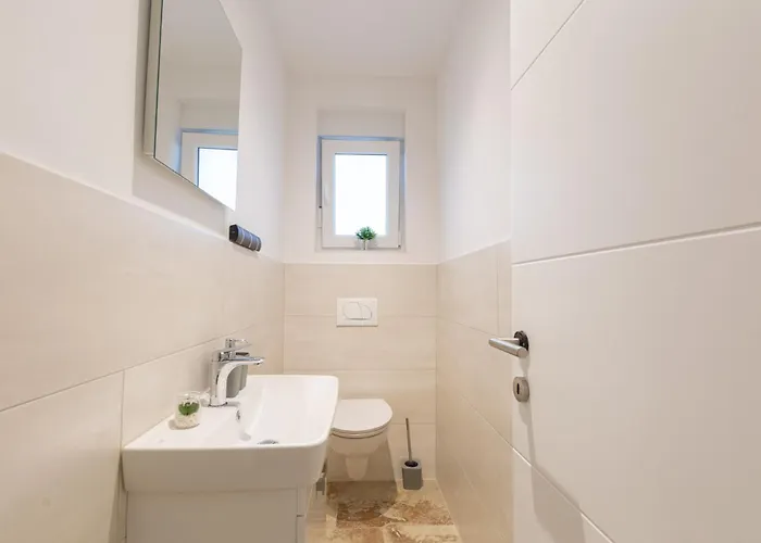 Ema&ana In Pula,istrien