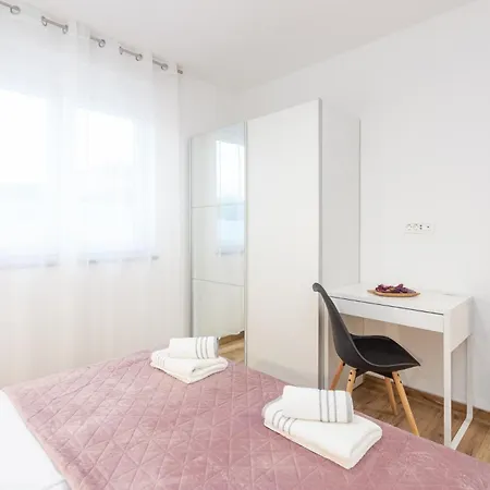 Ema&ana In Pula,istrien Pula