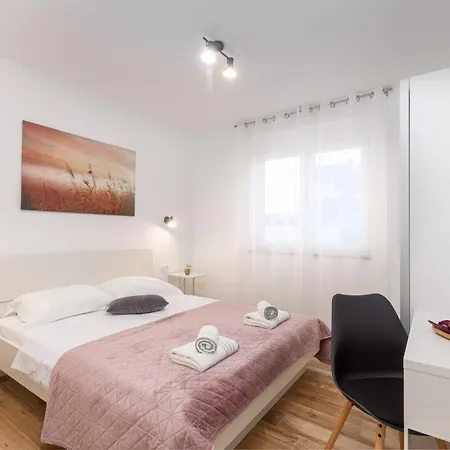 Ema&ana In Pula,istrien Pula