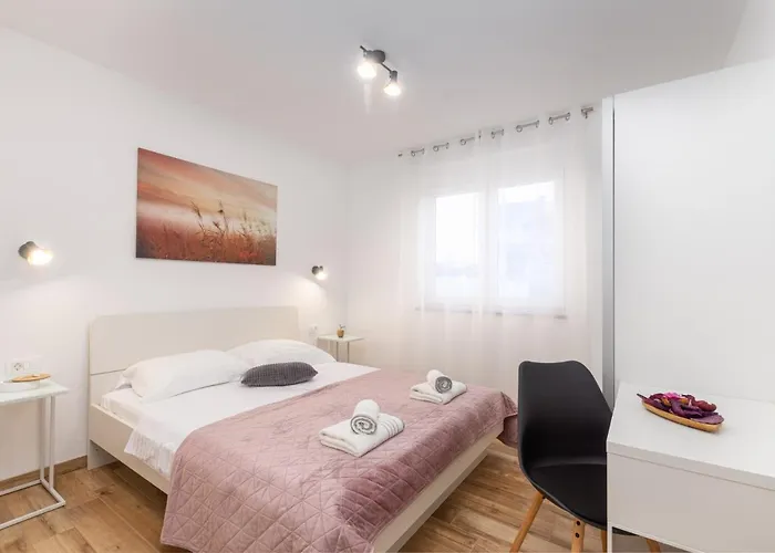 Ema&ana In Pula,istrien Pula